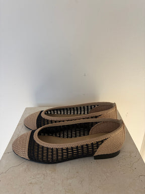 Chanel Natural And Black Raffia Ballet Flats, 36.5 C