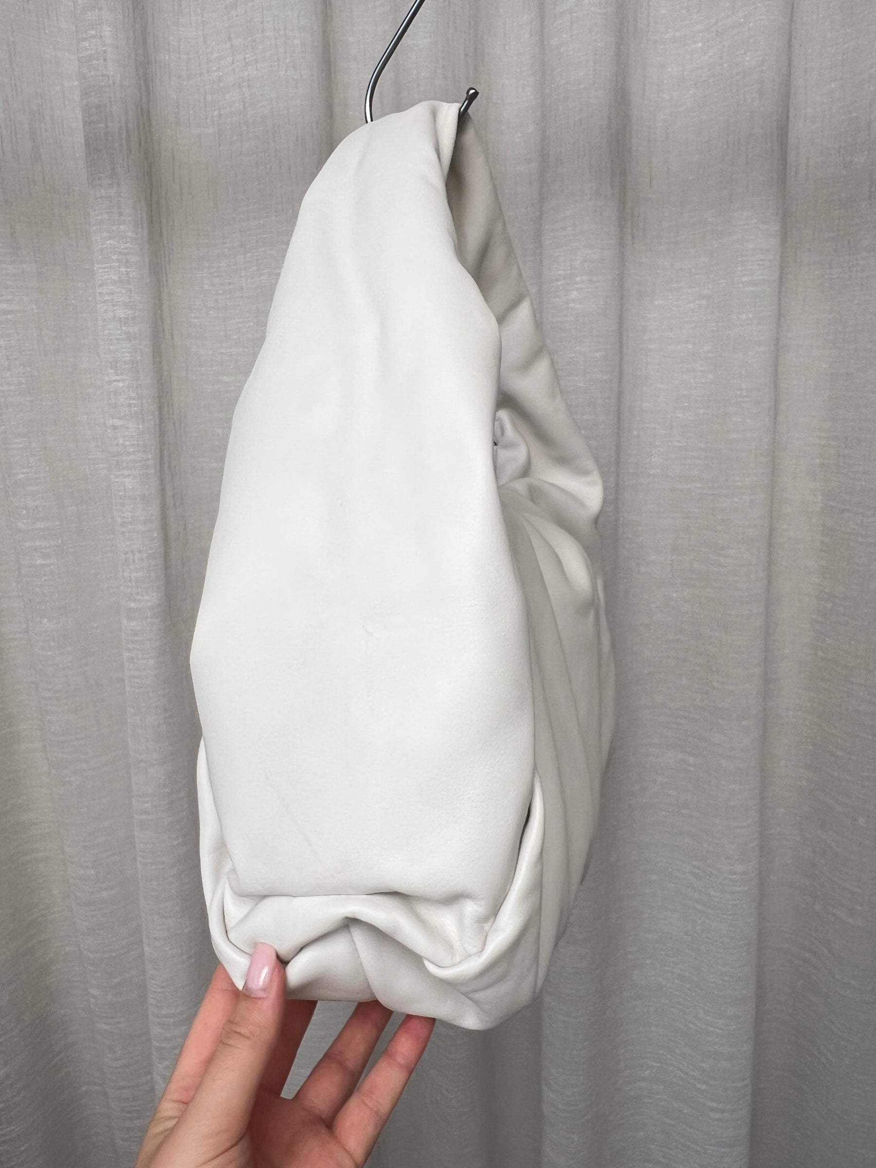 Bottega Veneta White Leather Shoulder Pouch