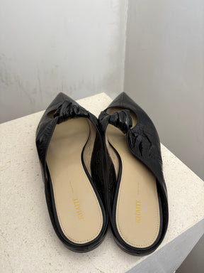 Khaite Black Shiny Crinkled Leather Pointed Flat, 40