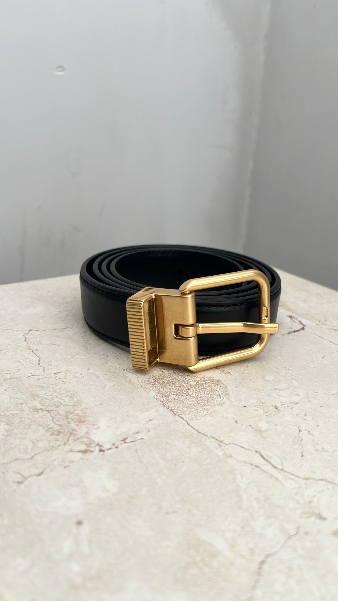Camilla and Marc Emersyn Leather Belt in Black with Gold, S/M