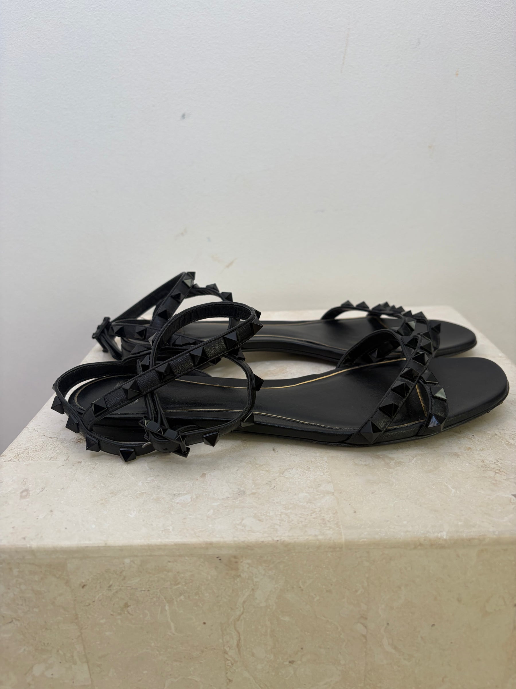 Valentino Garavani Black Leather Rockstud Sandals, 37