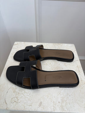 Hermès Black Leather Orans with White Top stitch, 38.5