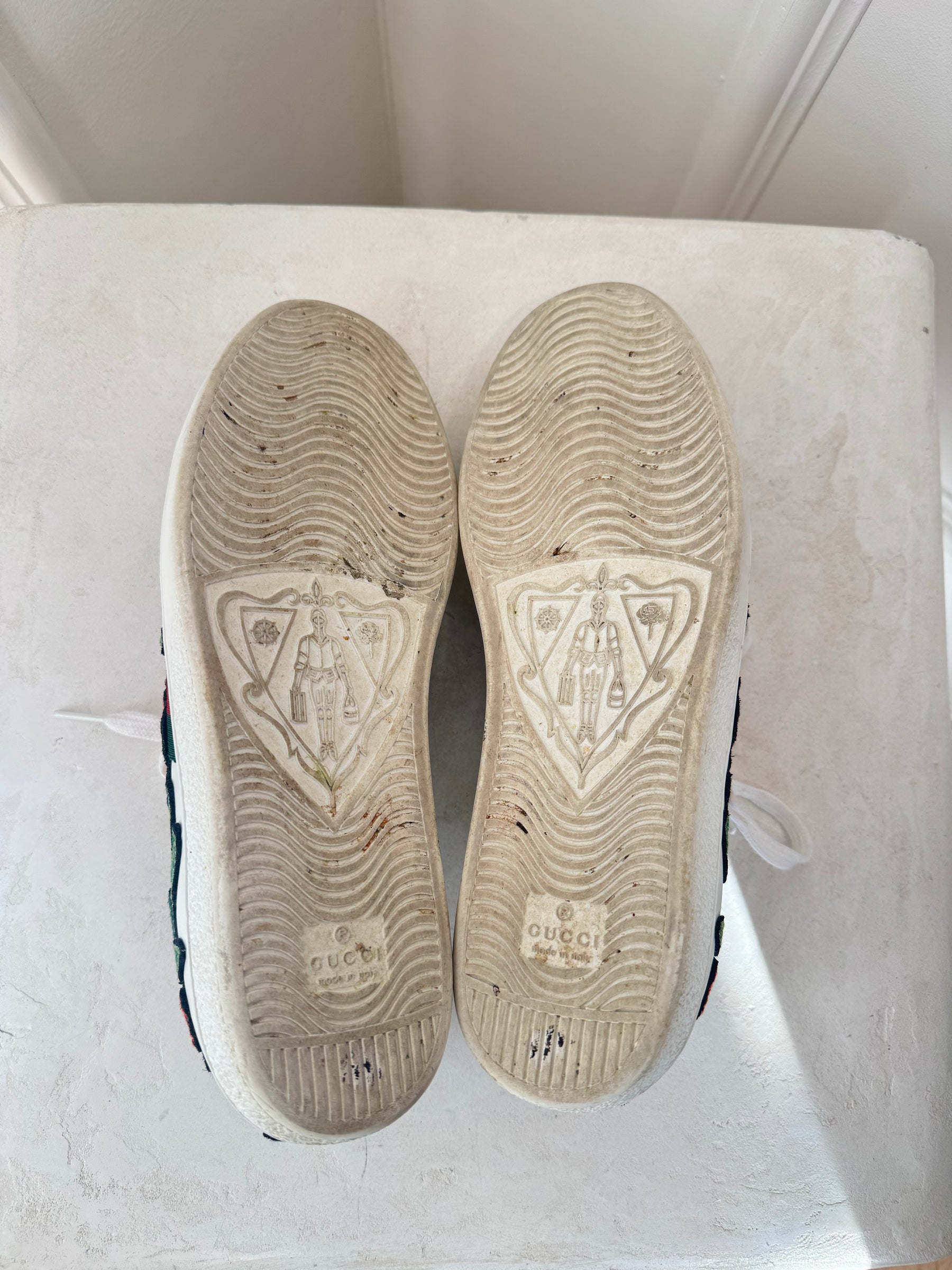 Gucci White Rose Embroidered Sneakers, 38