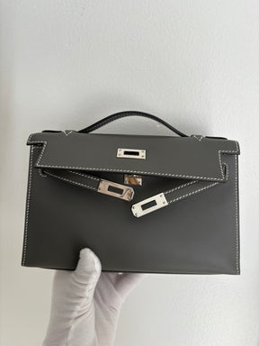 Hermès Kelly Pochette in Gris Meyer Swift Leather with Craie Interior