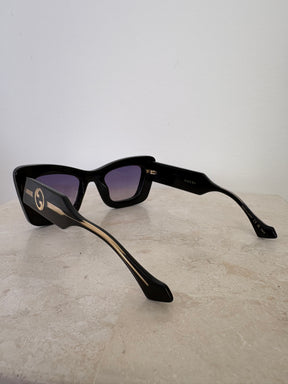 Gucci Logo Cat Eye Sunglasses Black