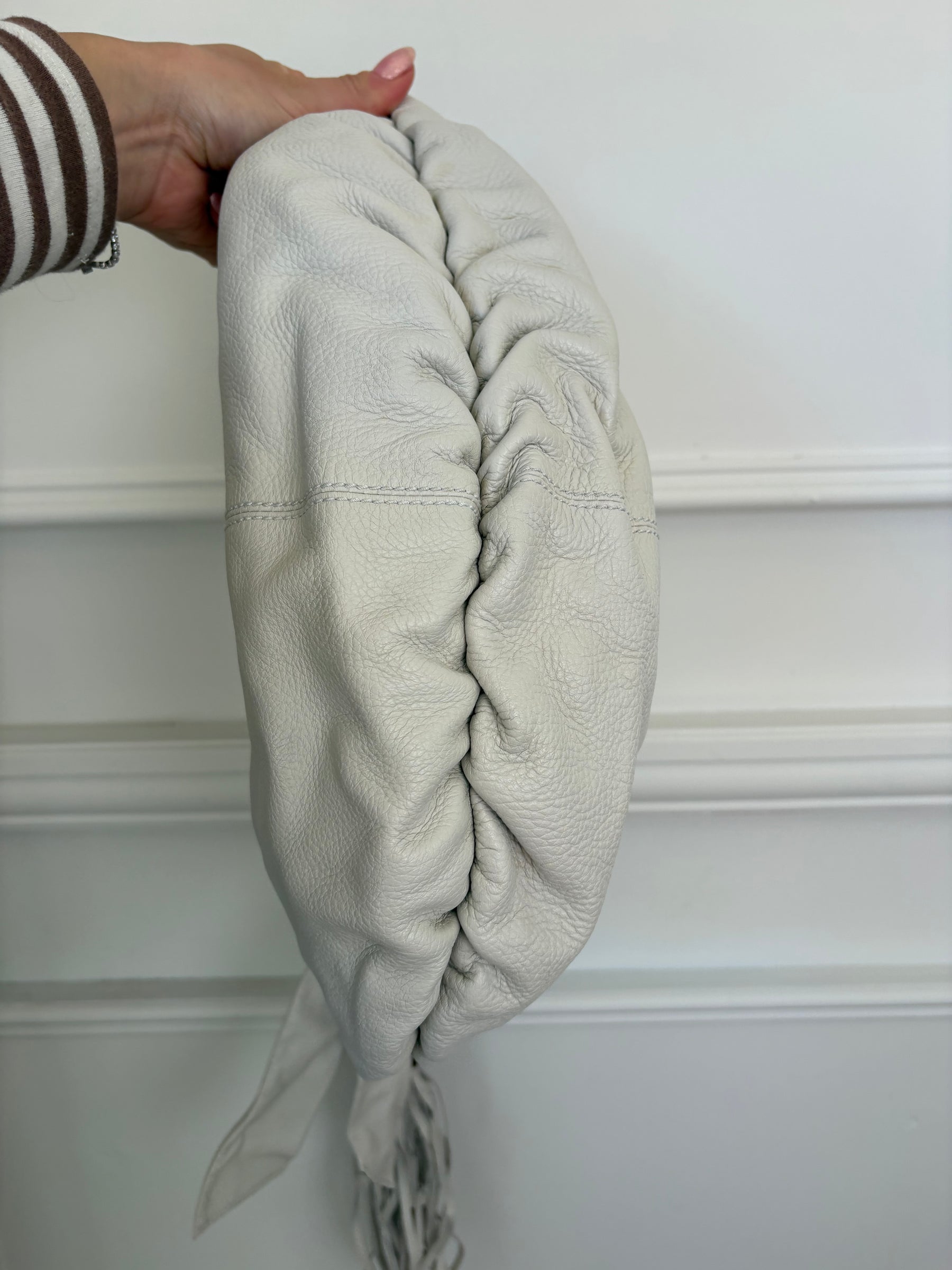 Gucci White Leather Jungle Bamboo Hobo Bag