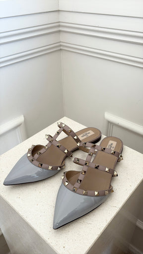 Valentino Garavani Blue and Beige Patent Pointed Rockstud Flats, 40