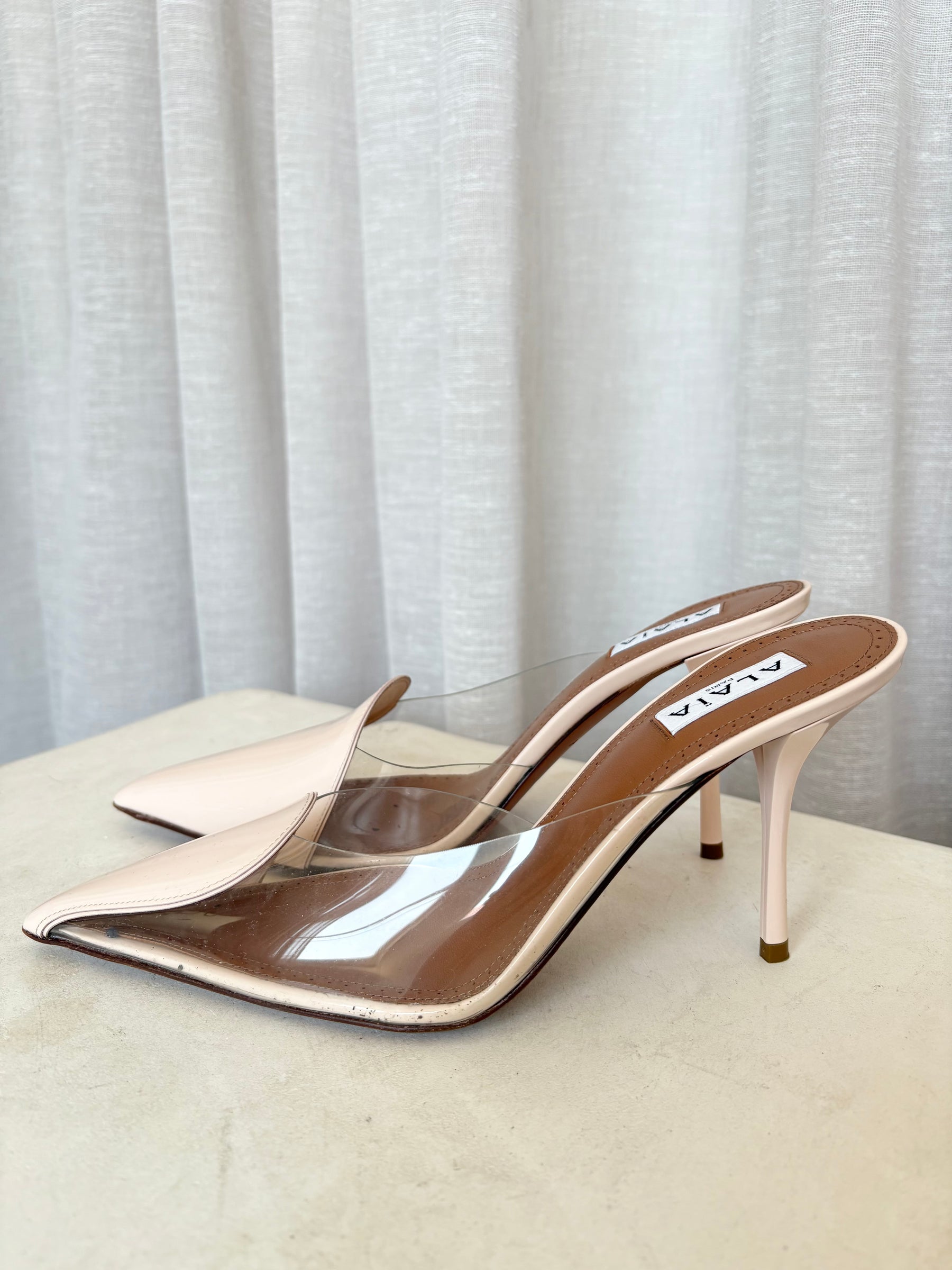 Alaïa Le Cœur Abstrait 90 Patent Leather Mules Rose Dragee, 38