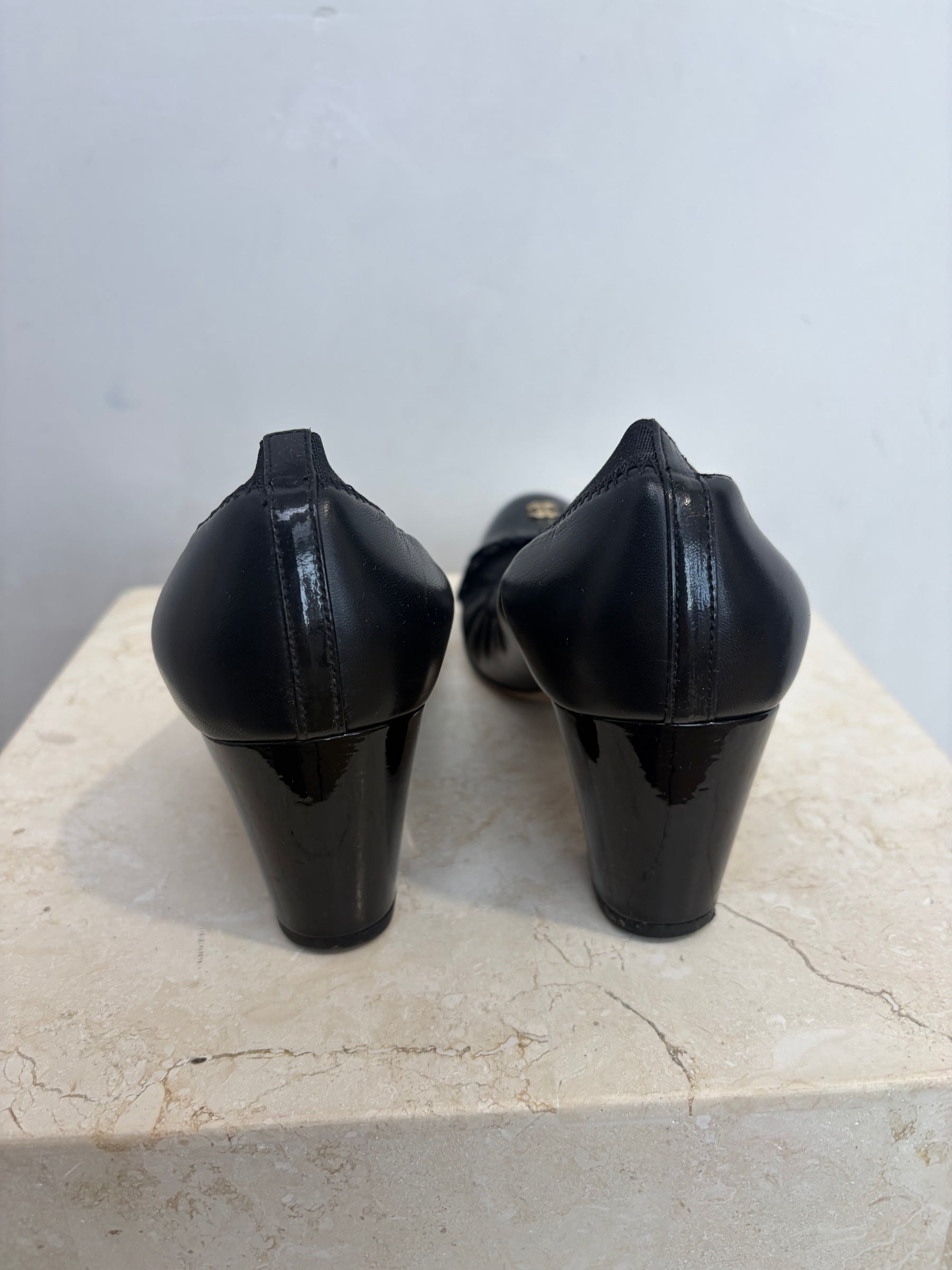 Chanel Black Leather Stretch Pumps, 38
