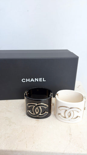 Chanel Black and White Acrylic Logo Cuff SET