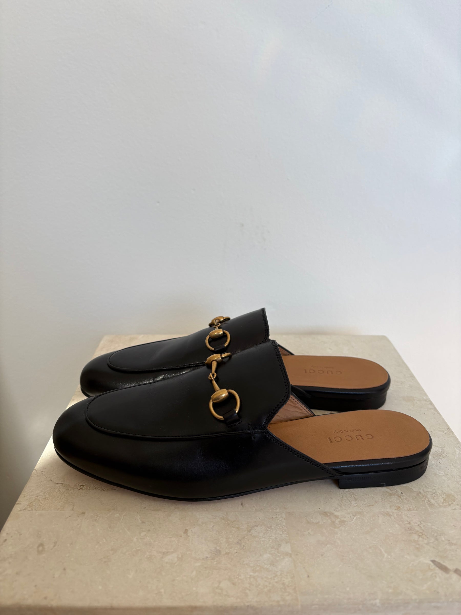 Gucci Black Leather Princeton Mules, 37