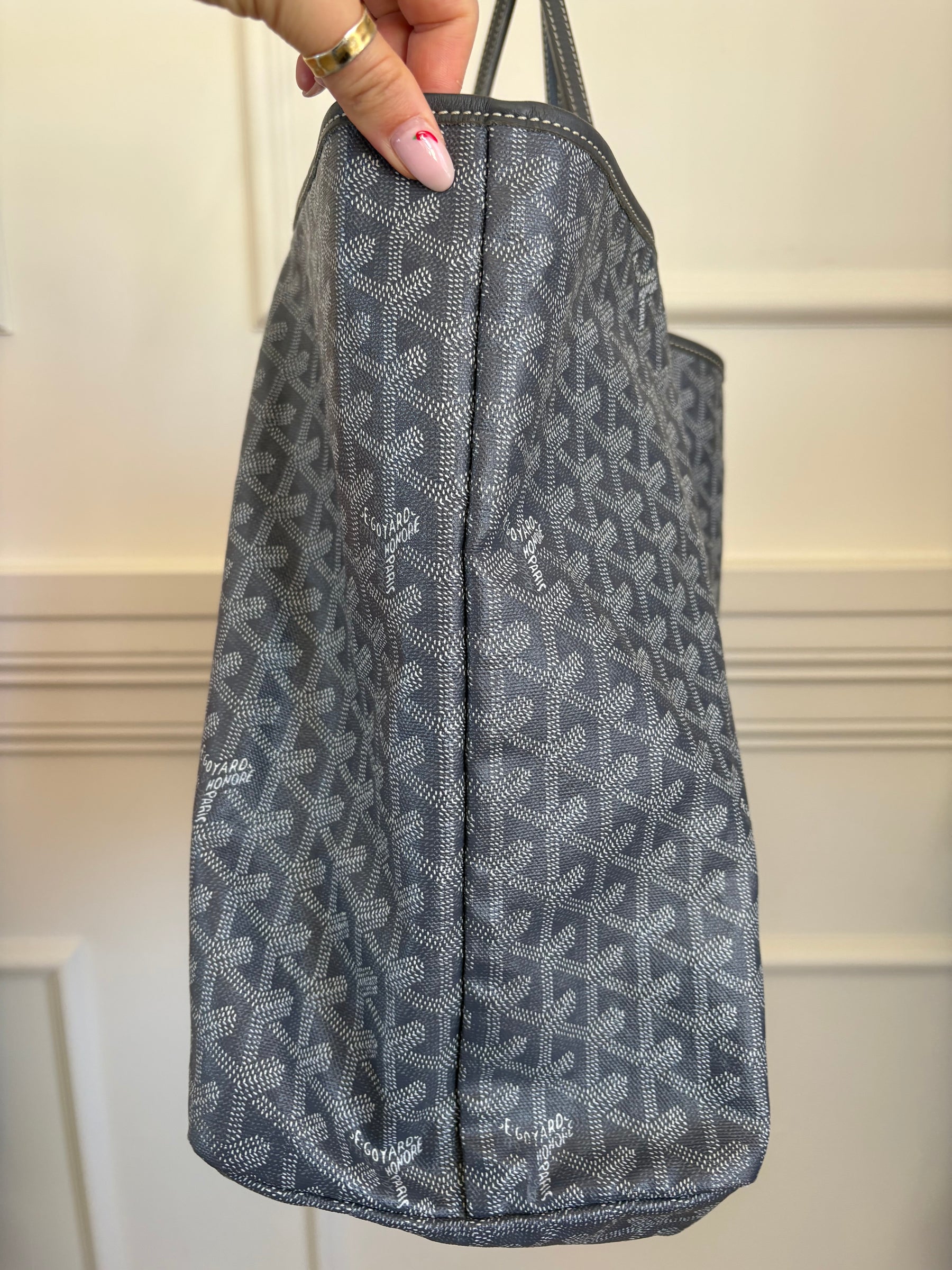 Goyard Saint Louis Tote Bag In Grey