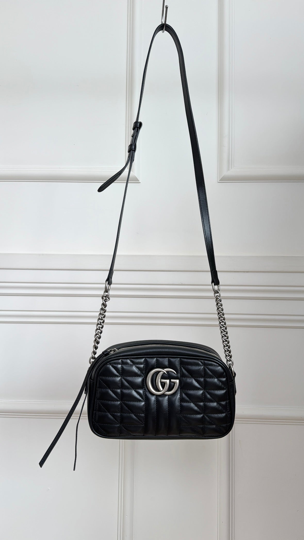 Gucci Black Leather Marmont Camera Bag