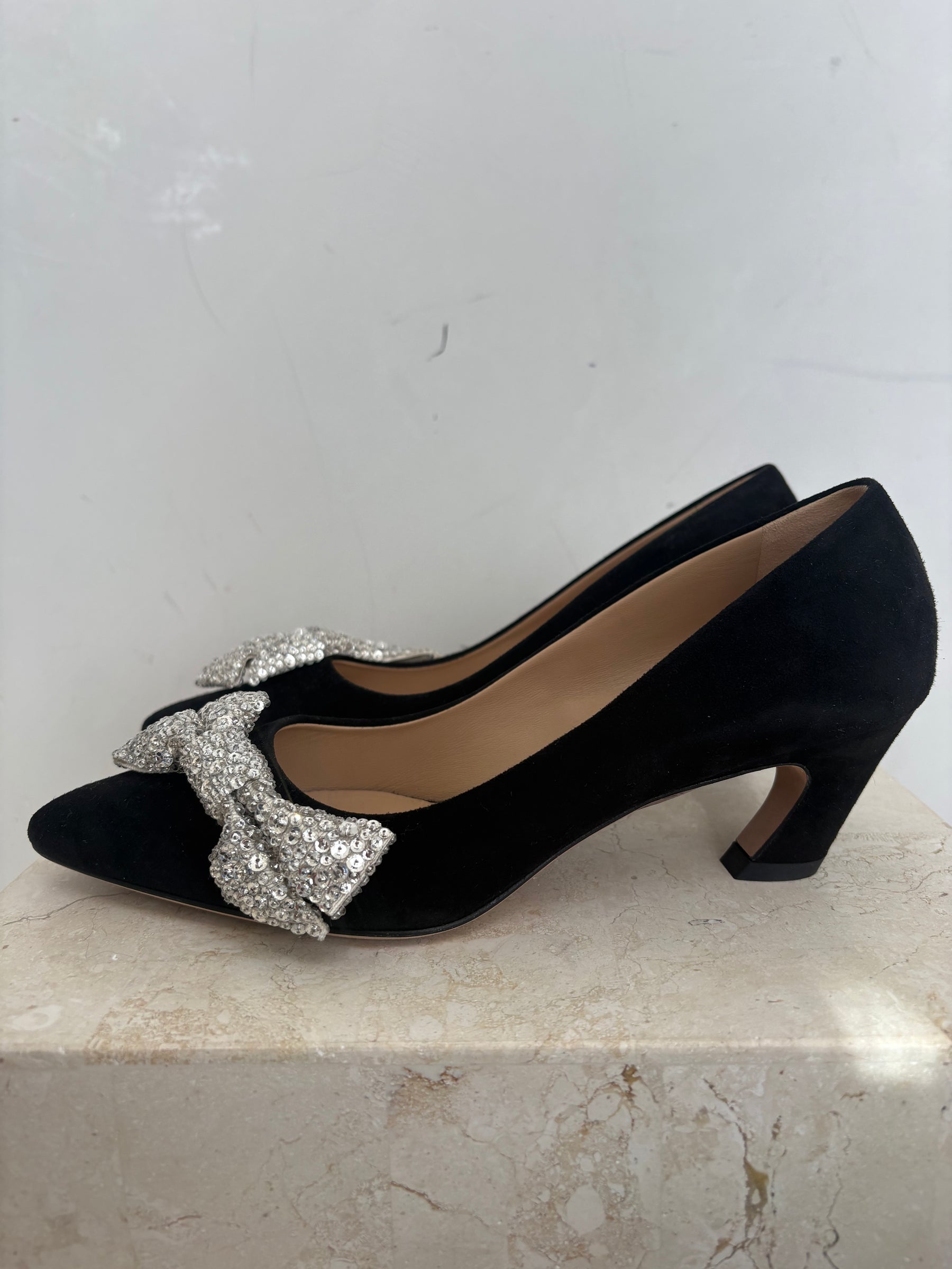 Chloe Black Suede Point Pumps Crystal Embellished Bow, 38.5