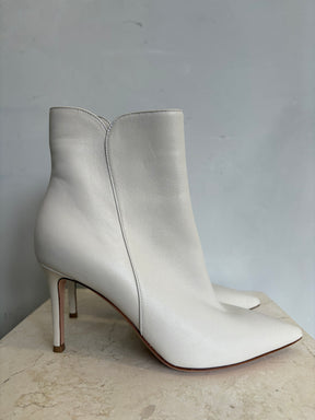 Gianvito Rossi Ivory Leather Pointed Ankle Boot, 36.5