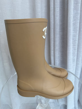 Chanel Beige Logo Gumboots, 40