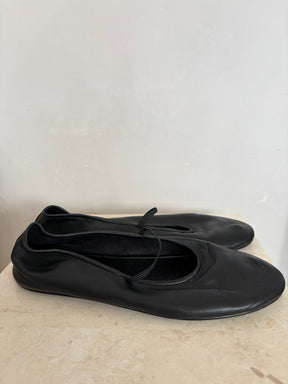 The Row Black Ballet Flats, 40