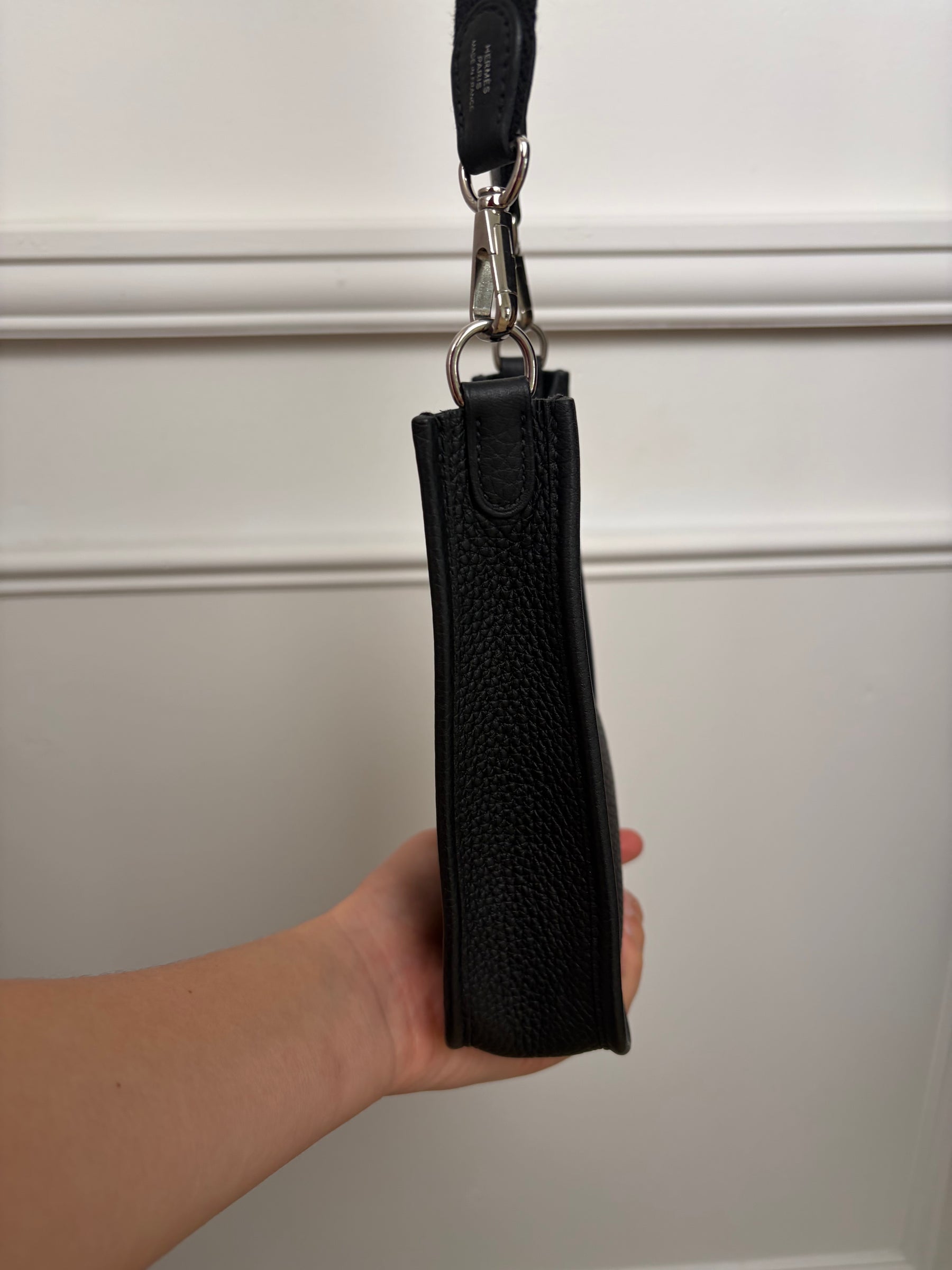 Hermès Evelyne 16 Min in Black Clemence Leather