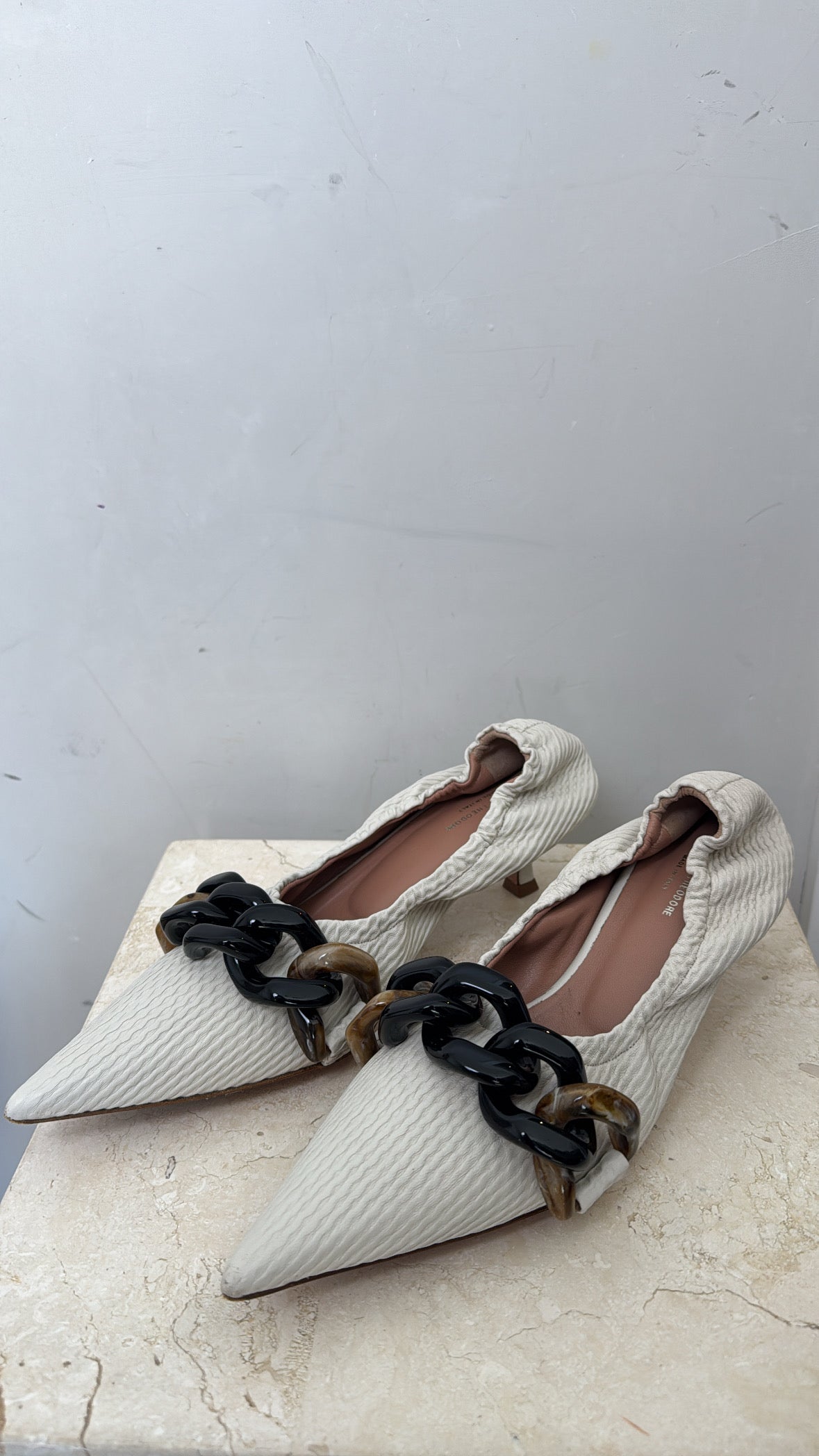 Scanlan Theodore Chalk Textured Stretch Pump, 38
