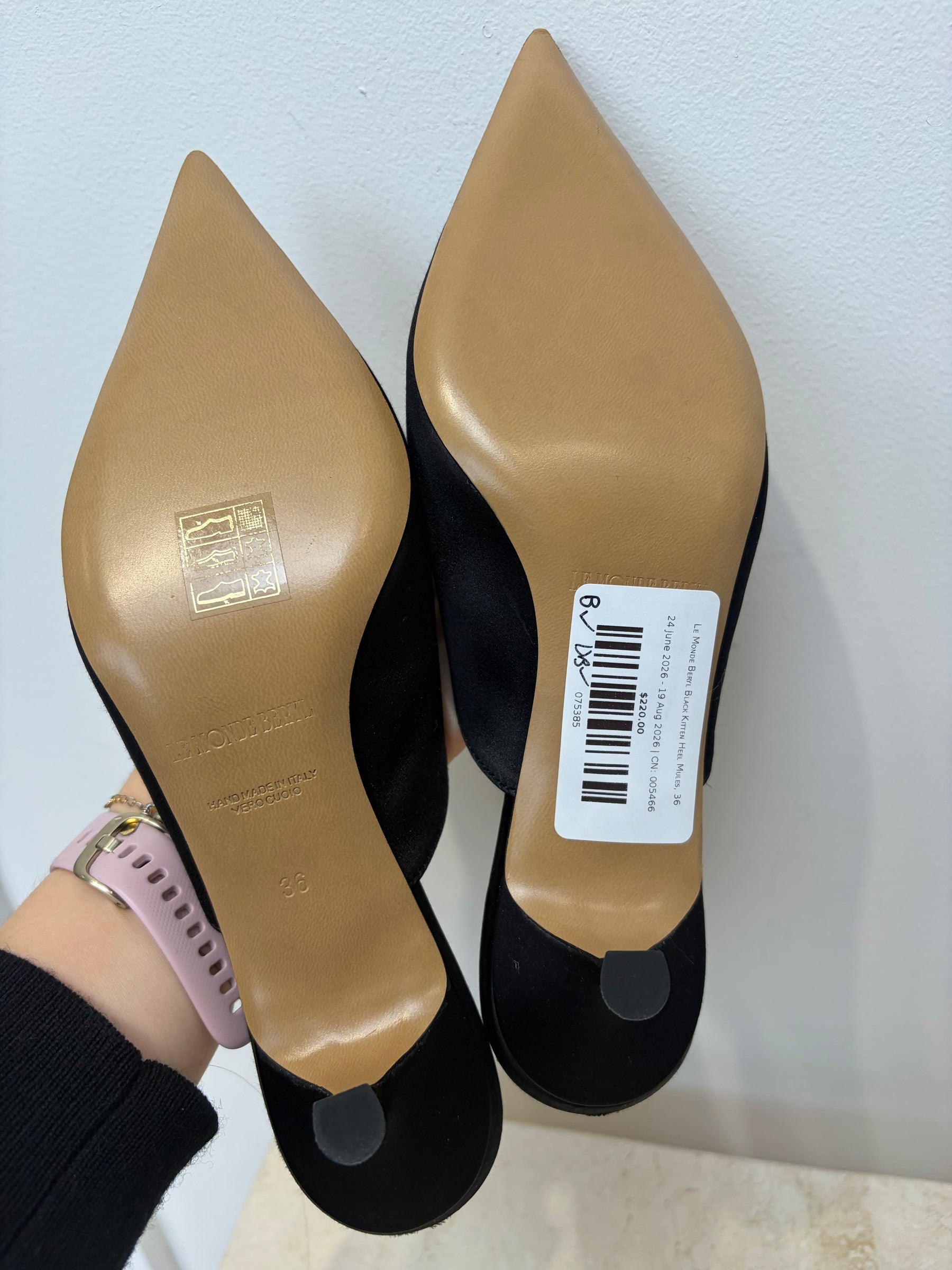 Le Monde Beryl Black Kitten Heel Mules, 36