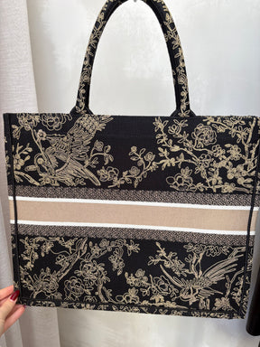 Dior Jardin D'Hiver Large Book Tote Black And Beige