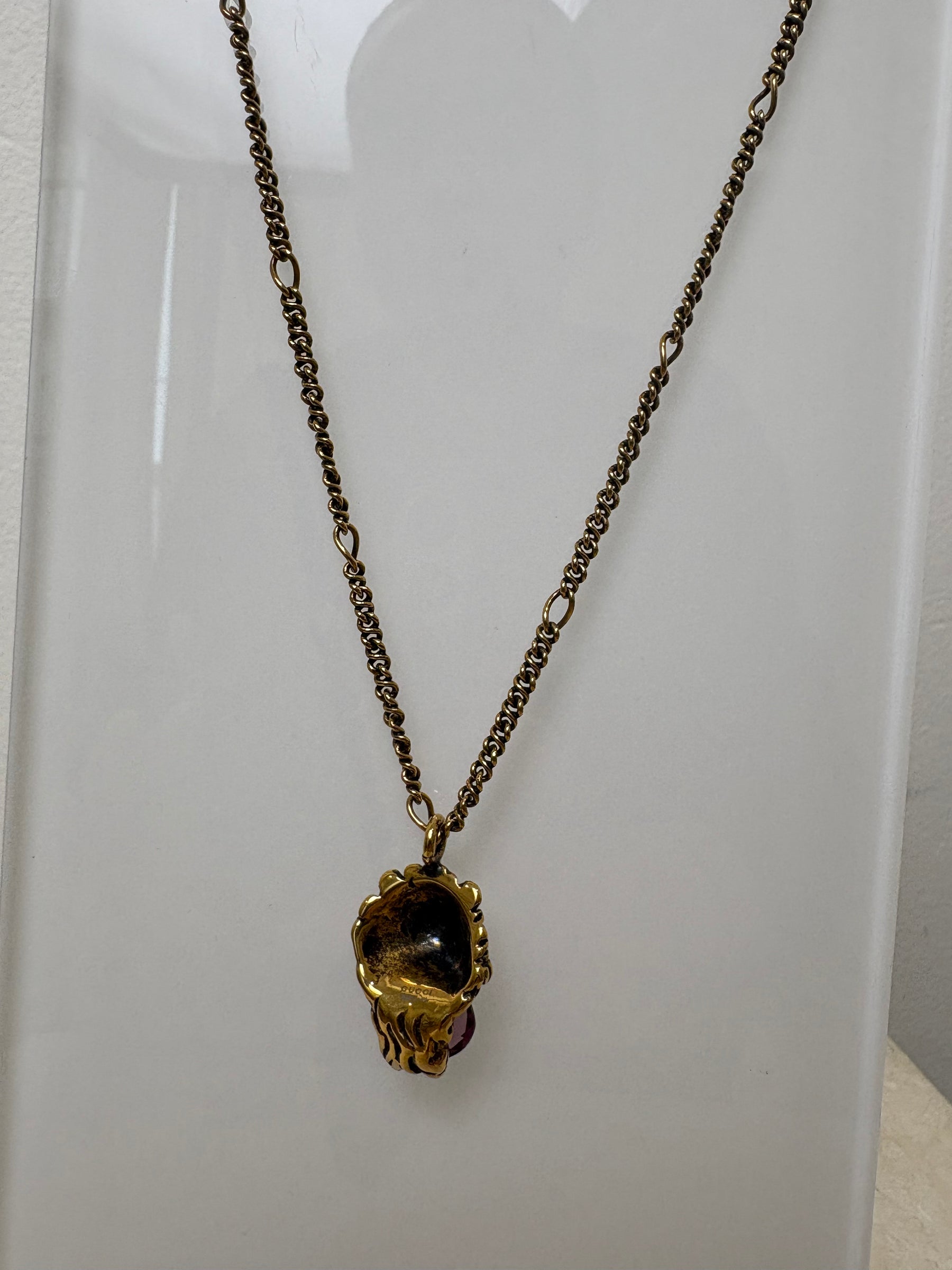 Gucci Gold Tone Lion Pendant Necklace with Purple Stone