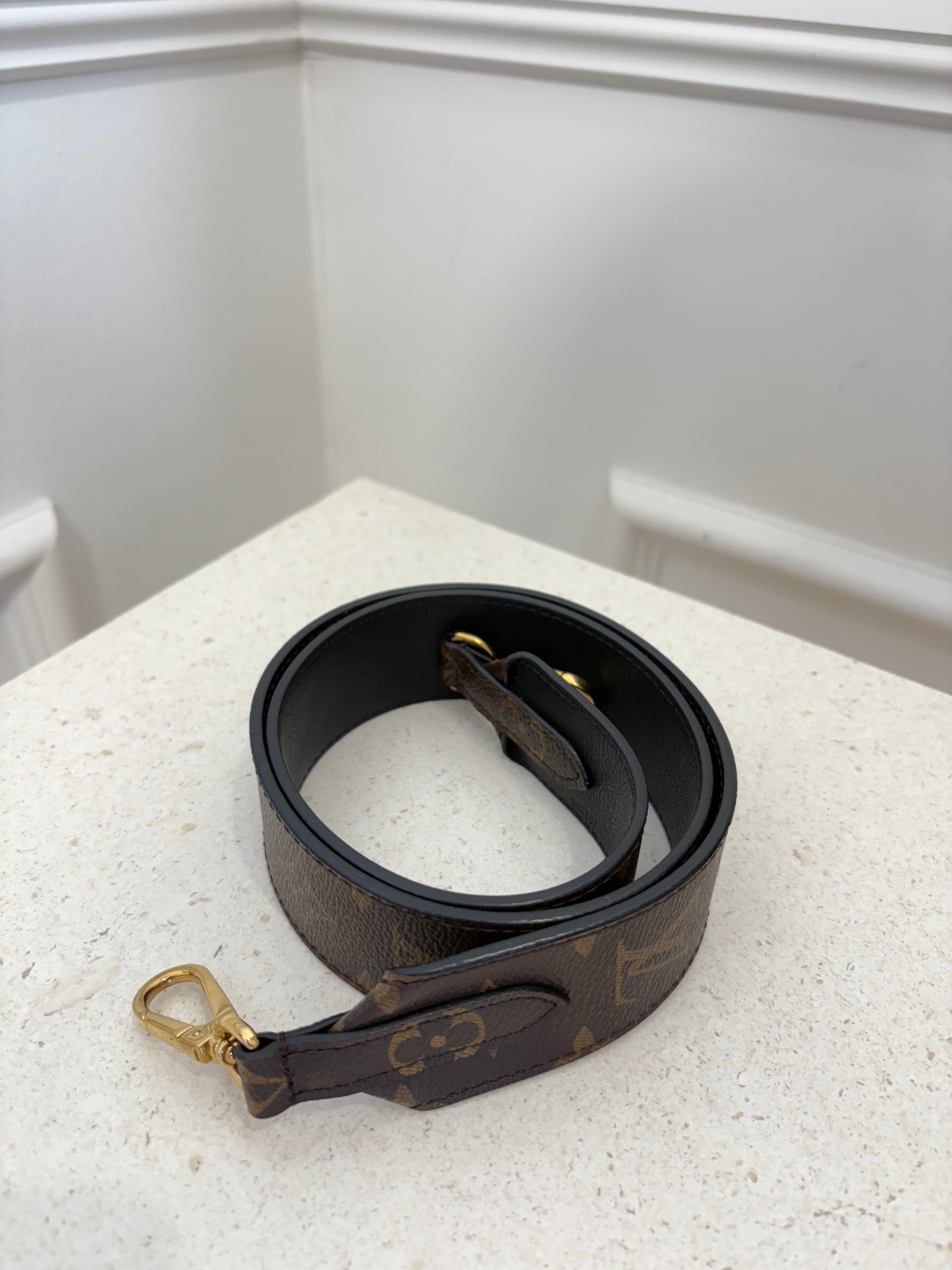 Louis Vuitton Bandoulière Monogram Strap