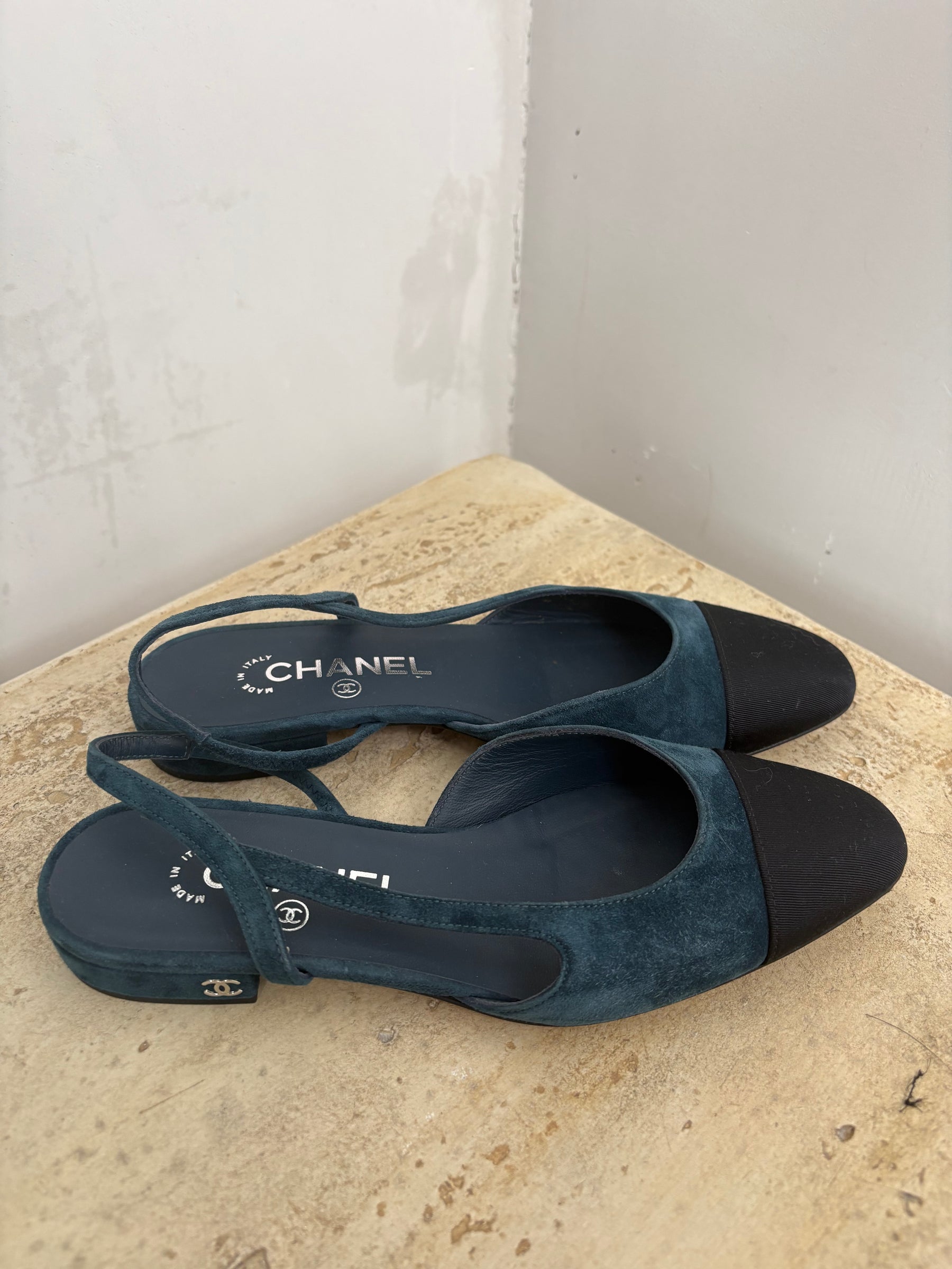 Chanel Teal Suede Slingback Flats, 36 C