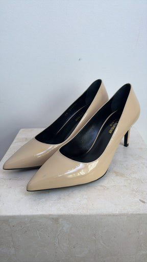 Saint Laurent Beige Patent Pumps, 39