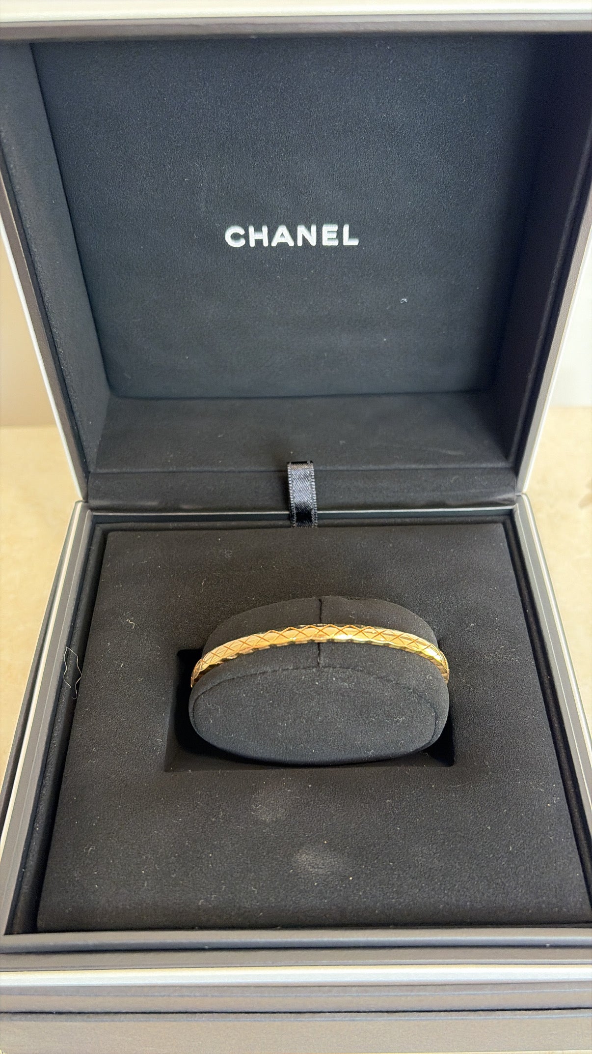 Chanel Coco Crush Quilted Motif, 18K Yellow Gold Bracelet, M