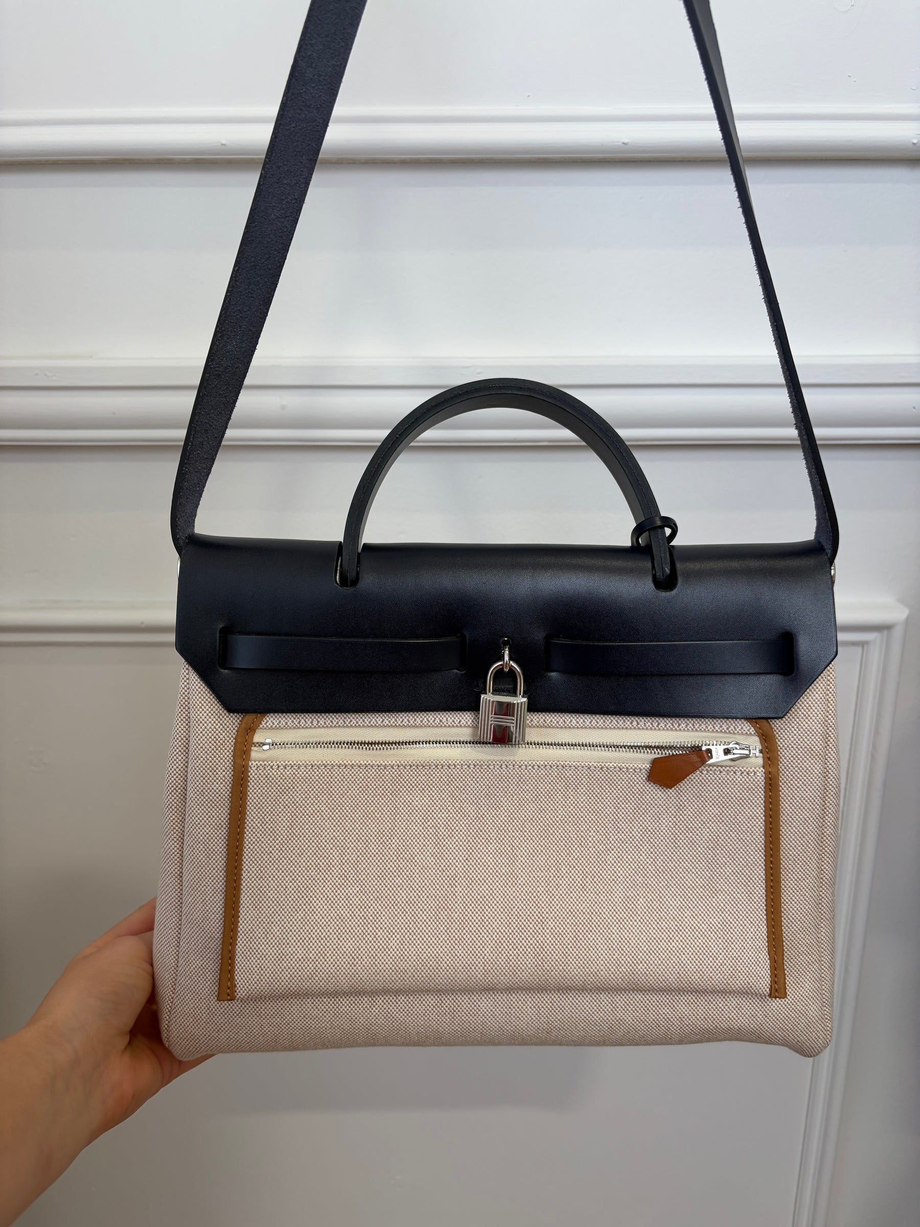 Hermès Herbag 31 "Circuit 24" in Ecru Toile Canvas and Navy Leather