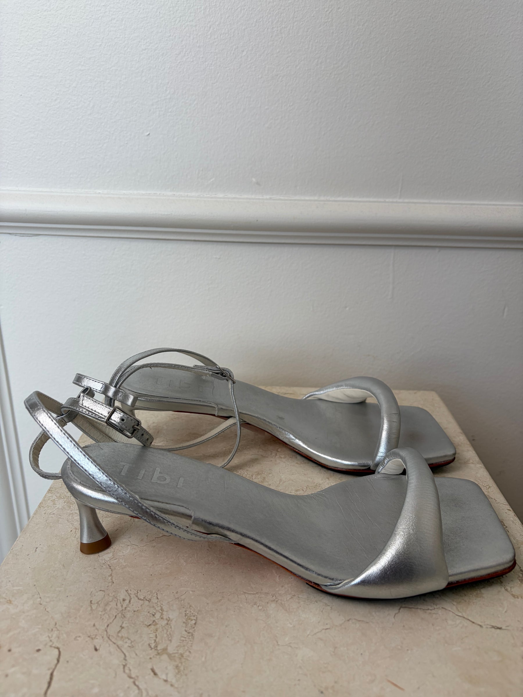 Tibi Silver Padded Leather Strappy Kitten Heel, 38