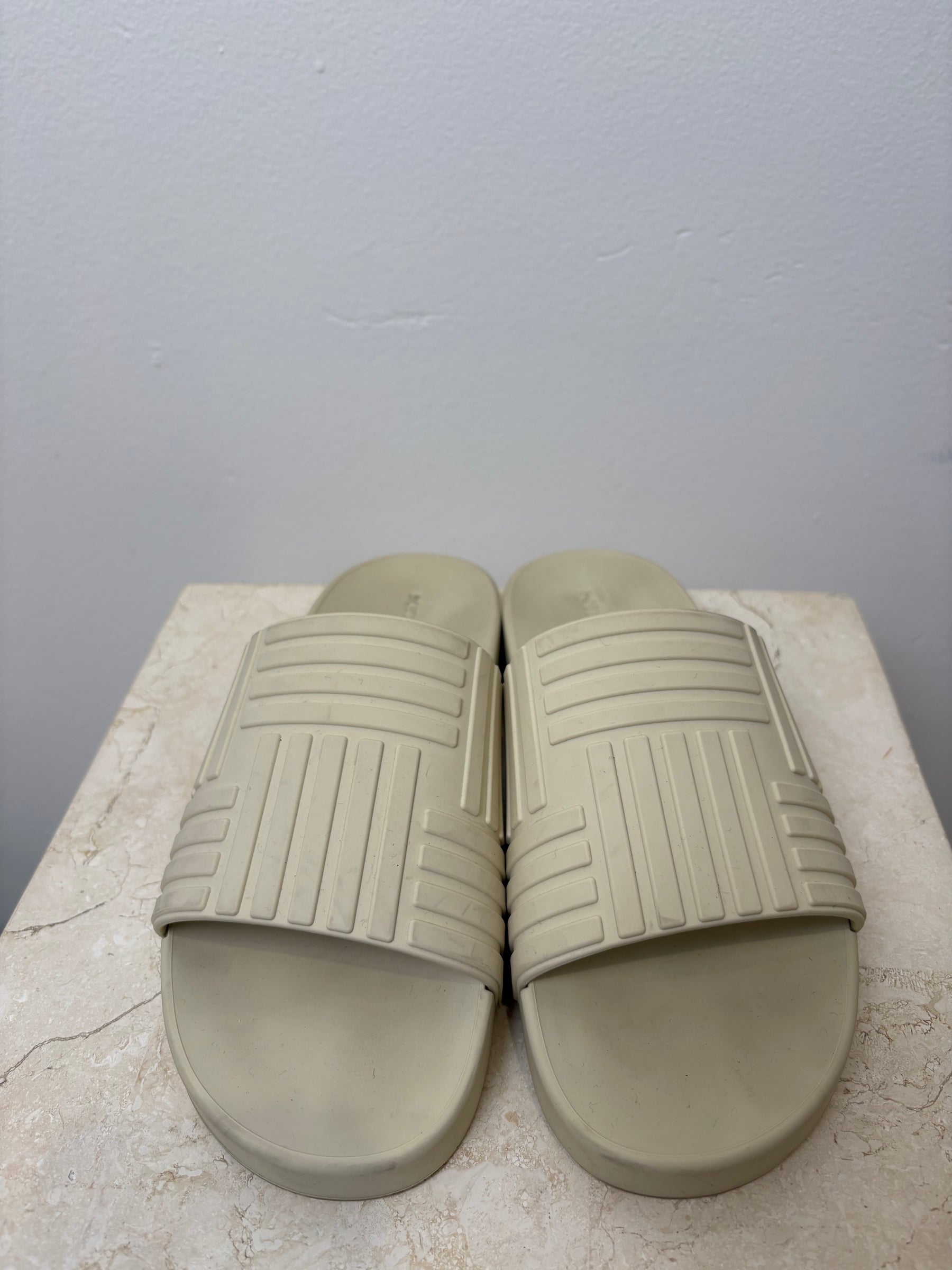 Bottega Veneta Cream Rubber Slides, 36