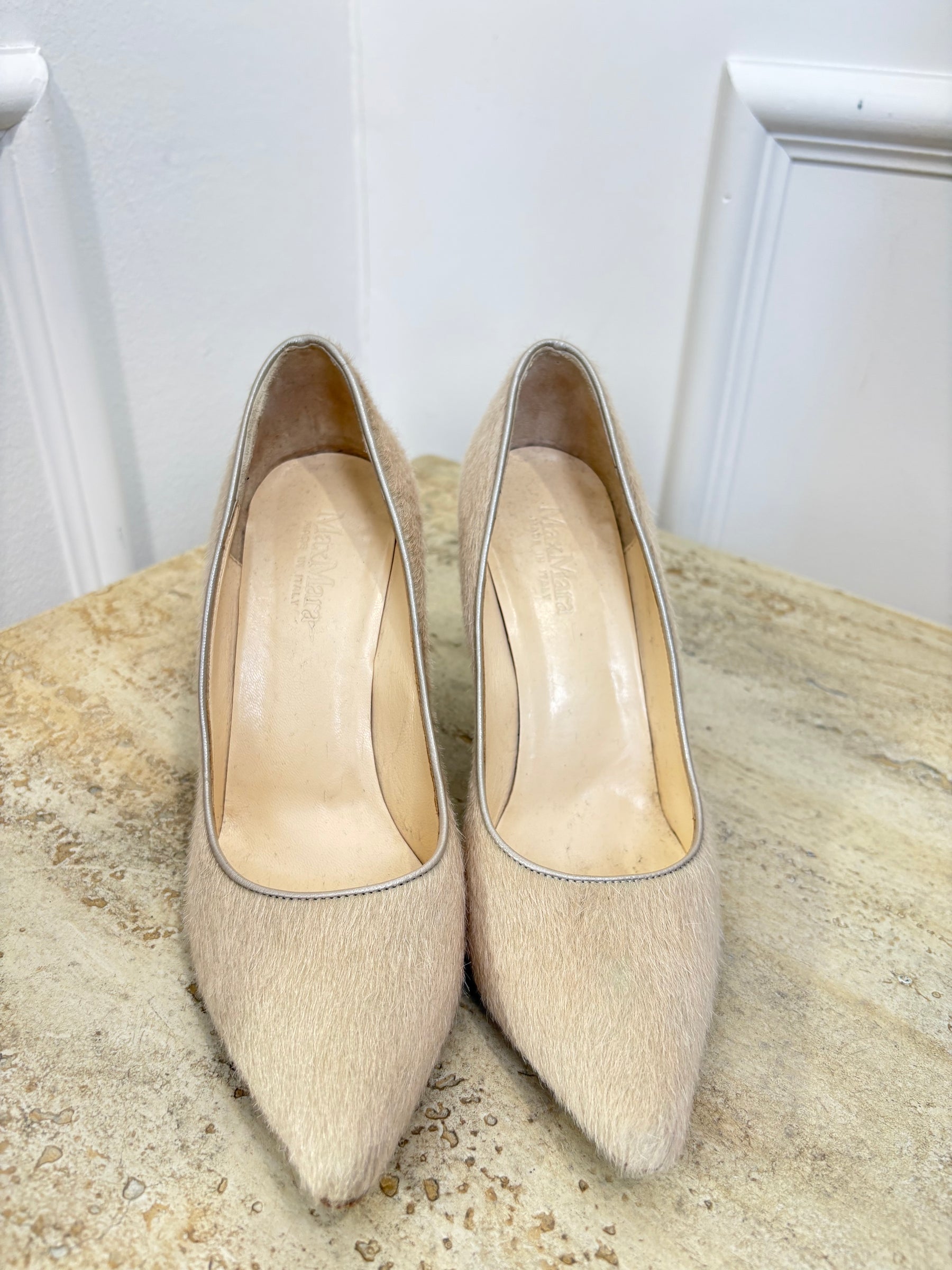 Max Mara Beige Pony Hair Pointed Pumps, 36