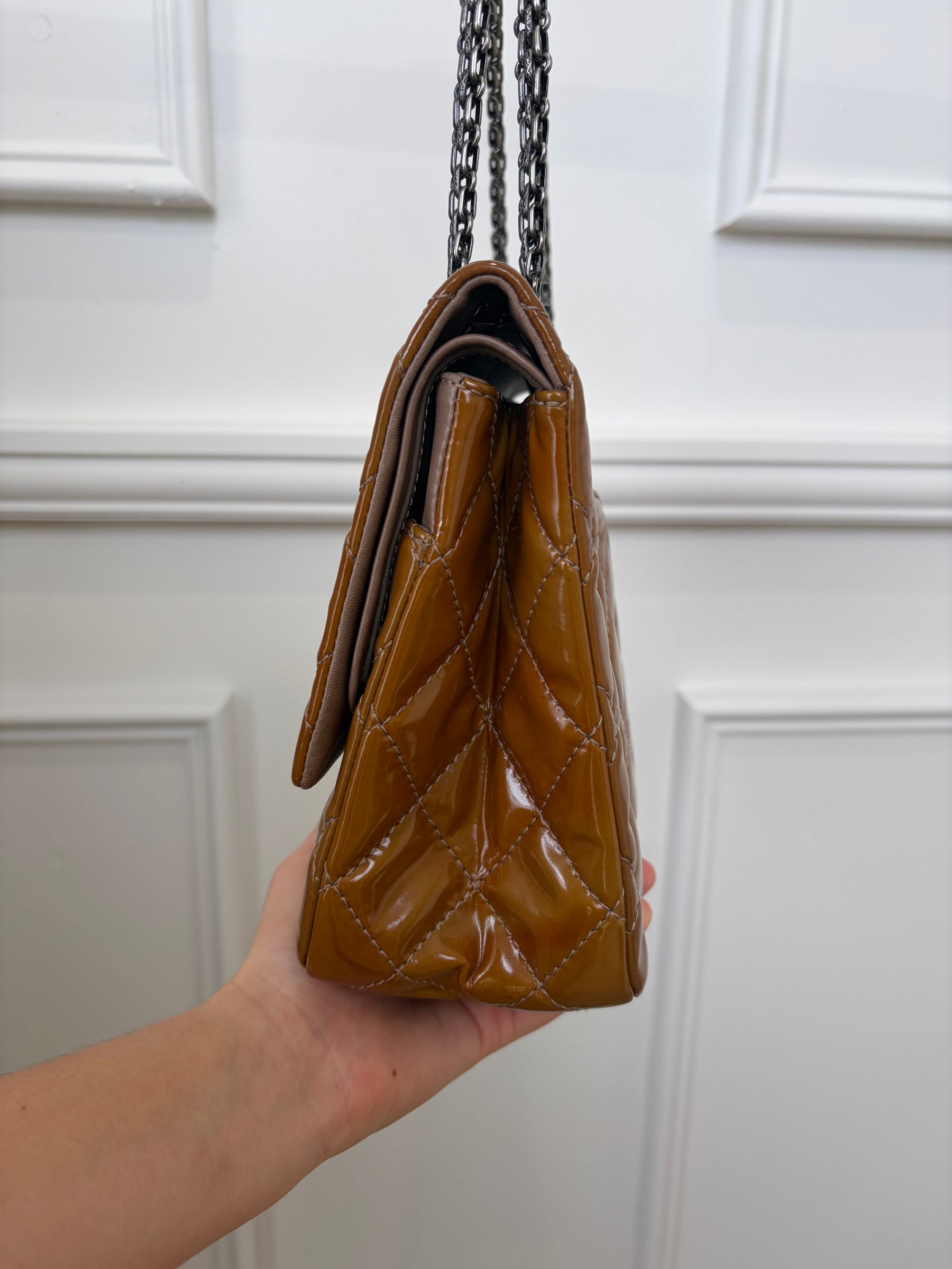 Chanel Reissue 2.55 Patent Bag Silver Hardware In Whiskey