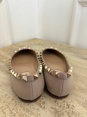 Valentino Garavani Rose Poudre Patent Rockstud Flats, 36