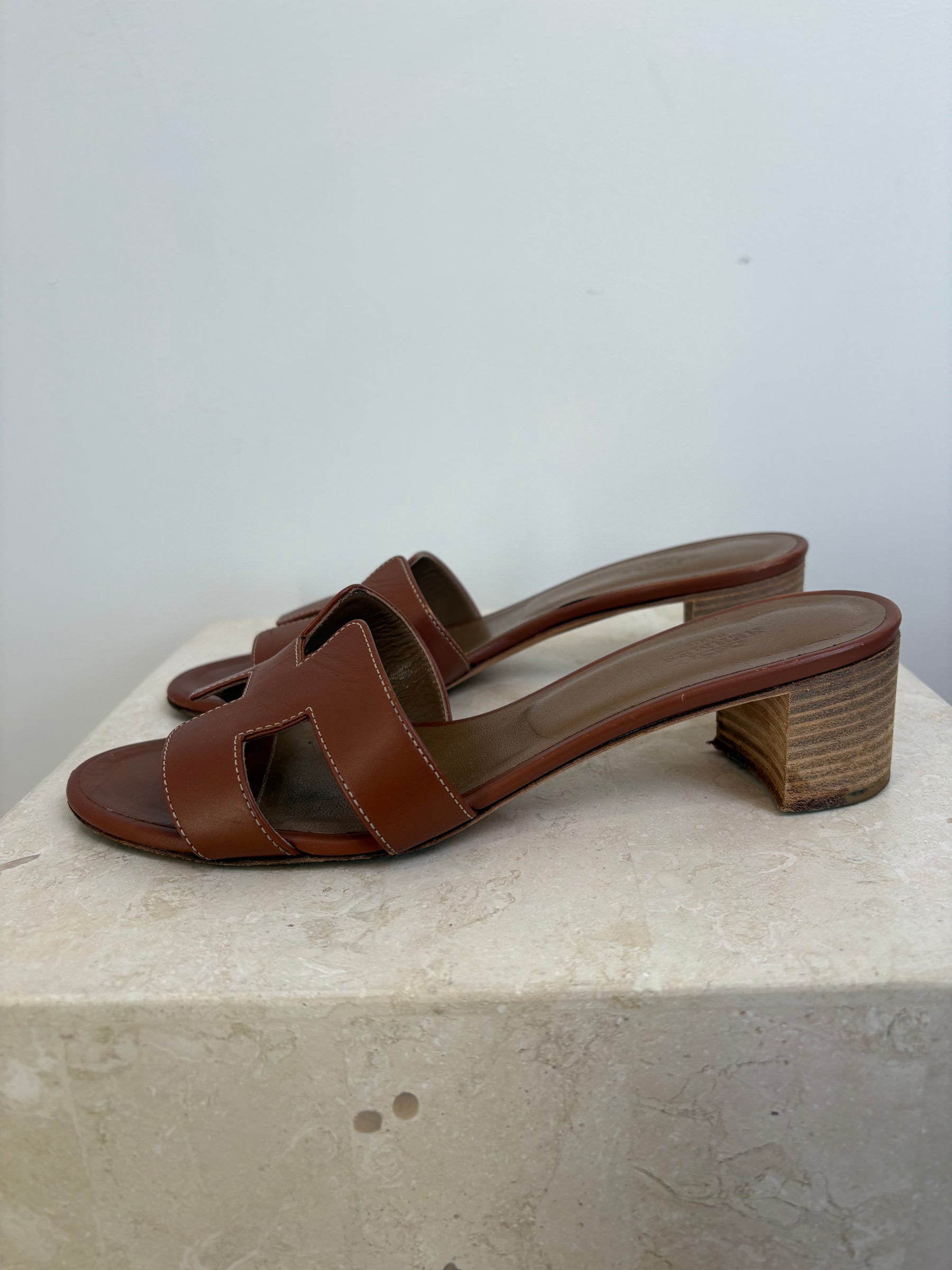 Hermès Tan Oran Mules, 37.5