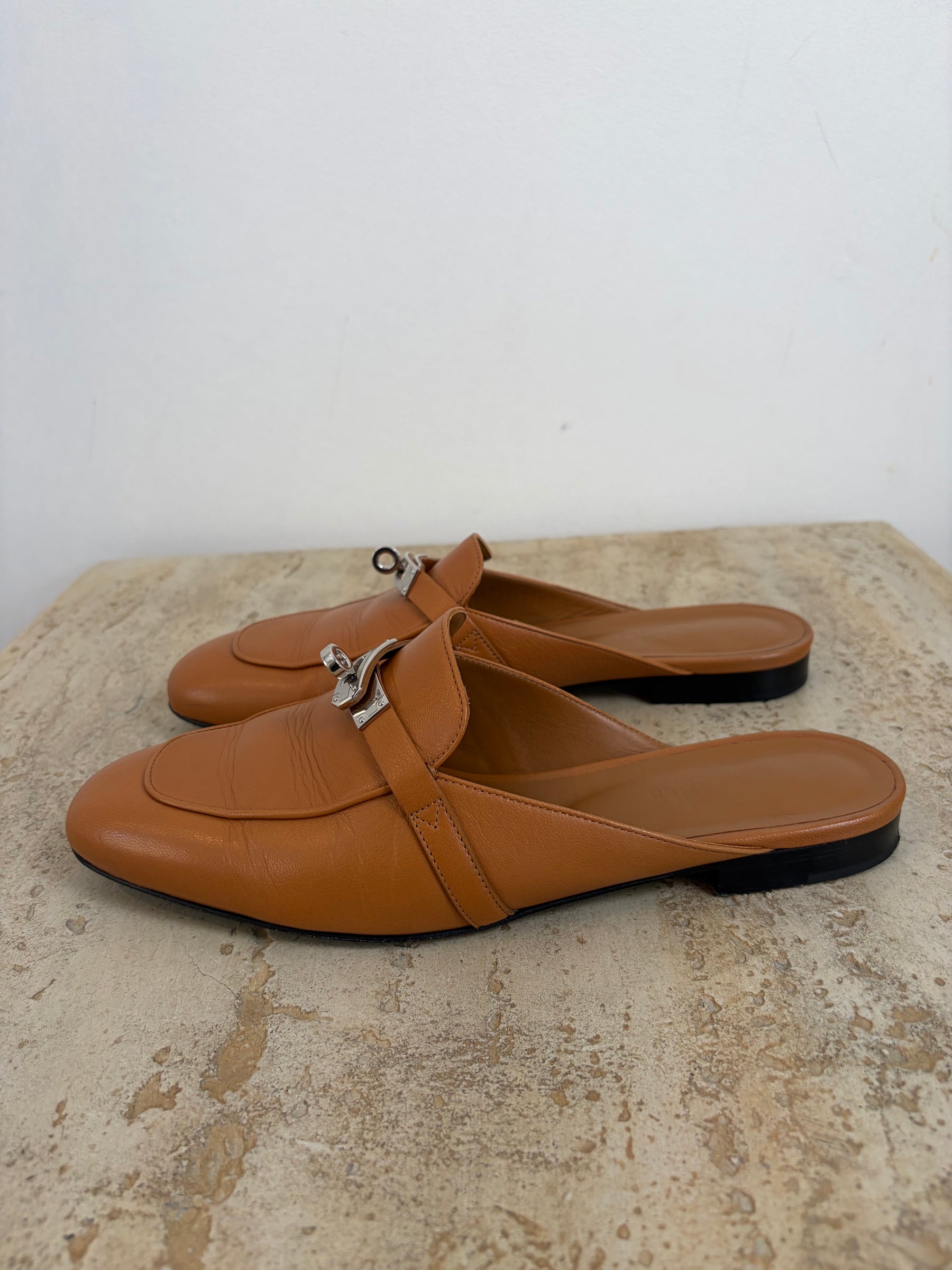Hermès Tan Leather Oz Mules Silver HW, 40