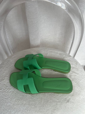 Hermès Vert Pomme Oran Sandals, 41