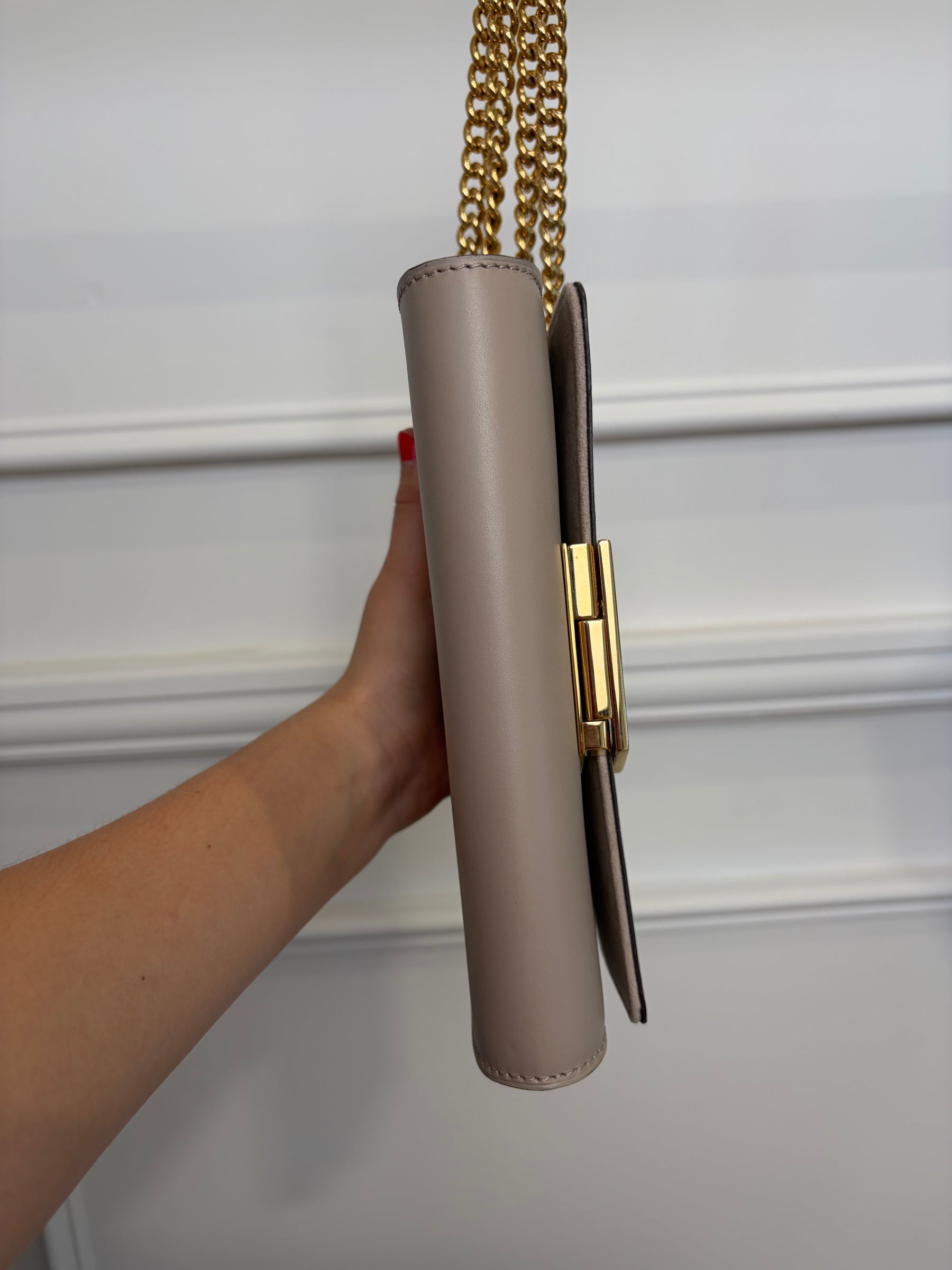 Louis Vuitton MM Louis Pochette In Smooth Leather Taupe Gold HW