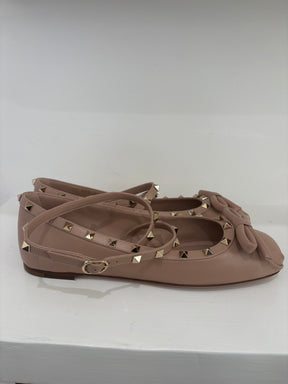 Valentino Garavani Rose Poudre Rockstud Ballerina Flats, 41.5