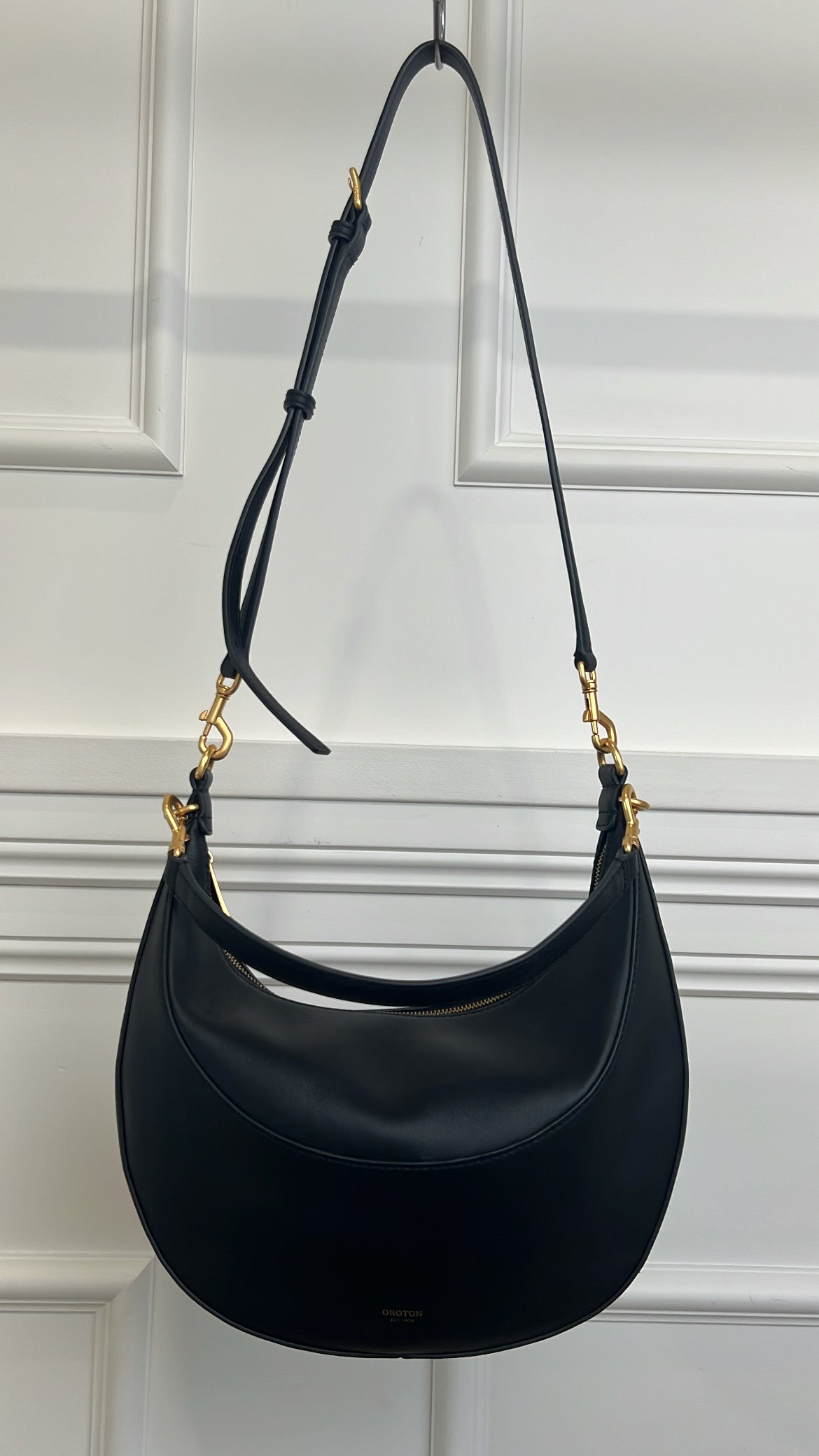 Oroton Black Leather Shoulder Bag