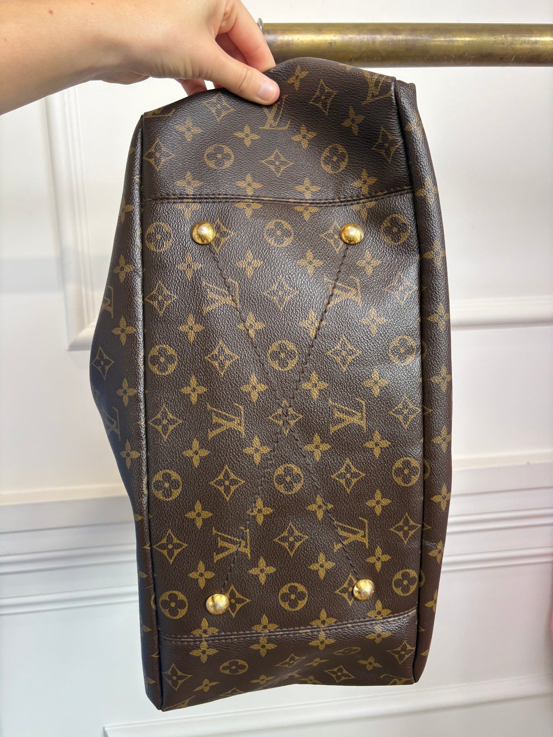 Louis Vuitton Canvas Monogram Artsy Bag