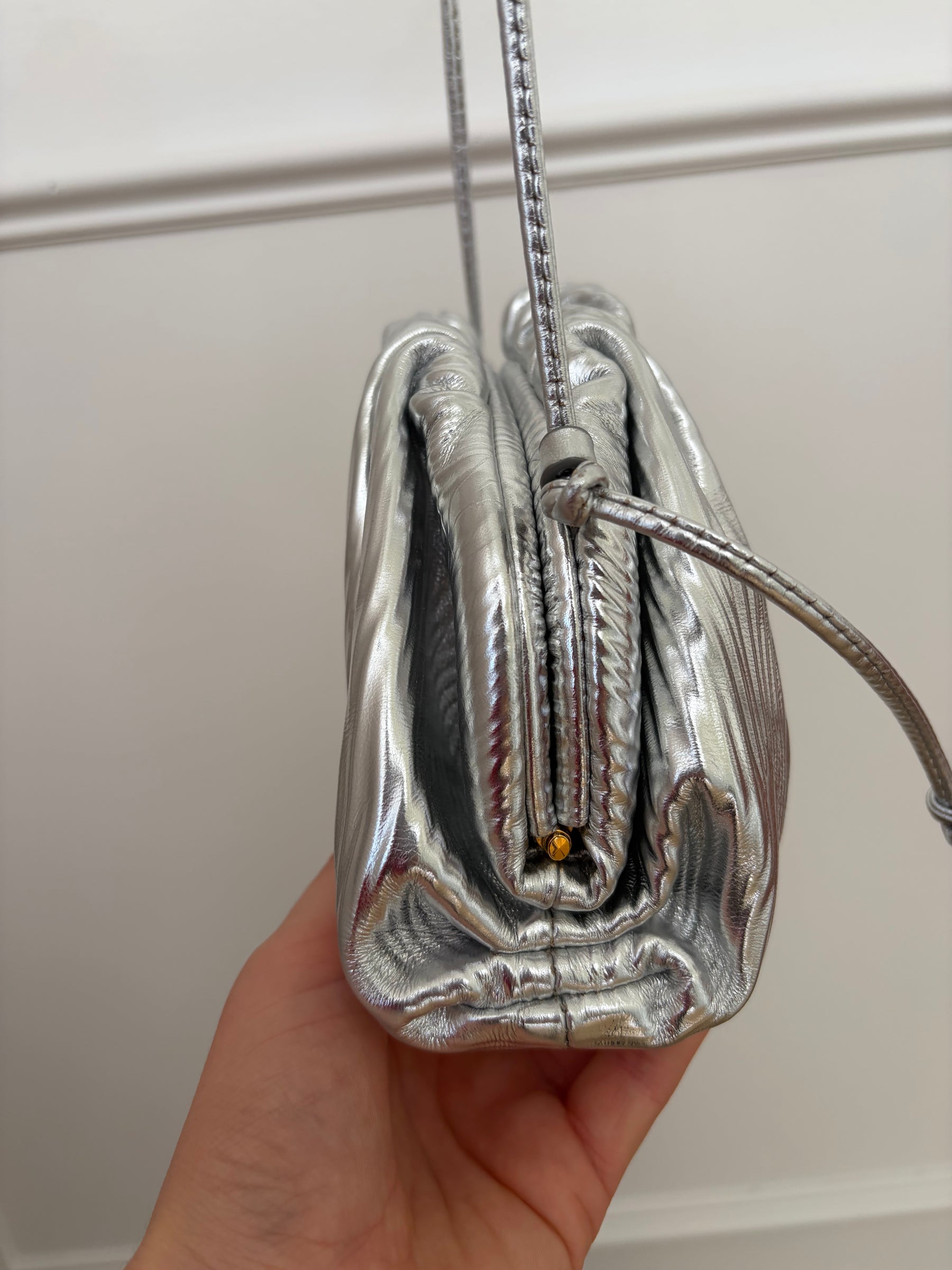 Bottega Mini Cross Body Crinkle Leather Pouch In Silver