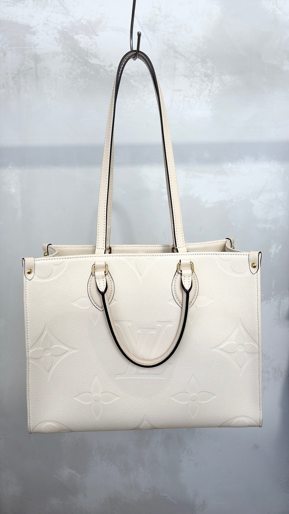 Louis Vuitton Cream Empreinte Leather On the Go MM Tote