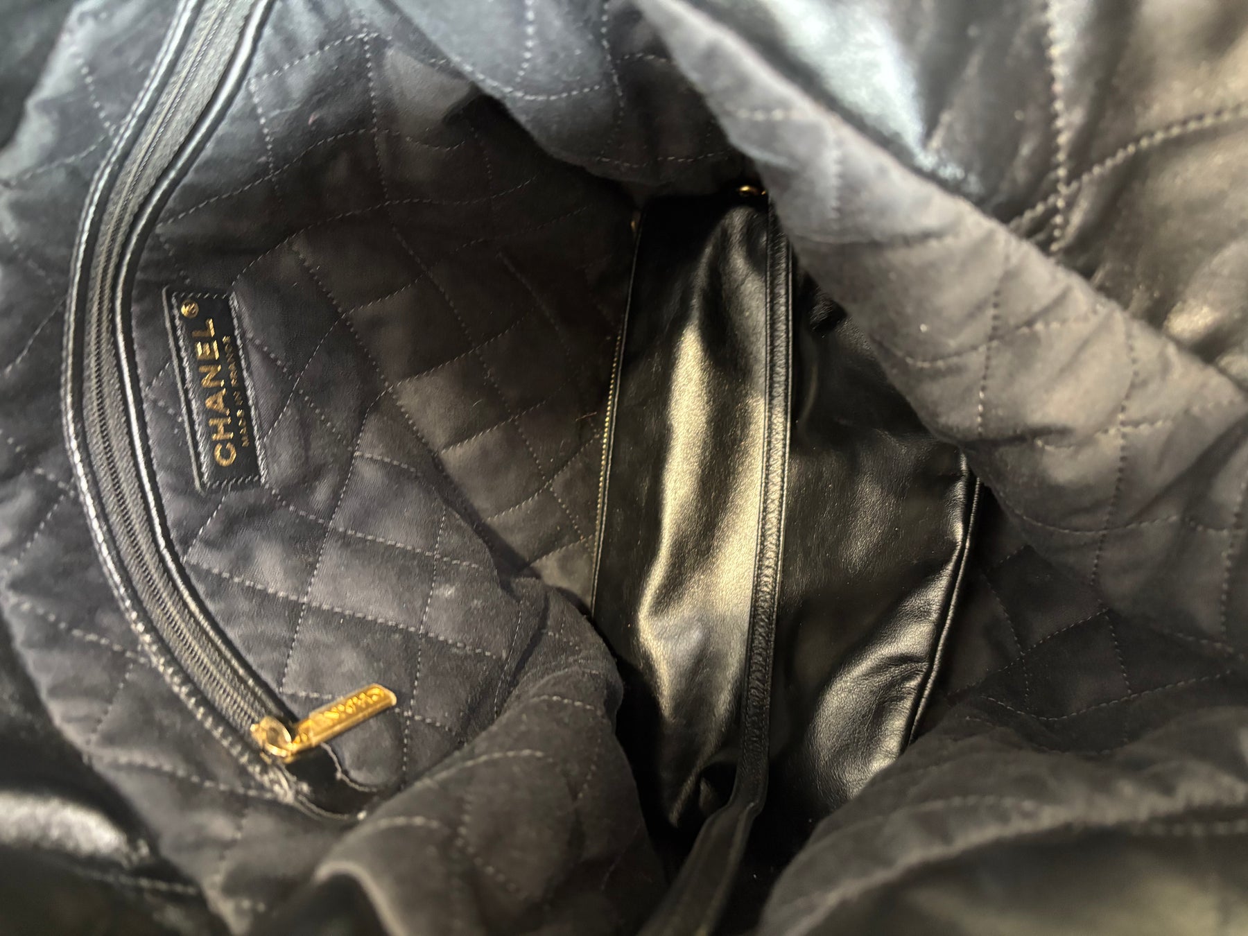 Chanel Black Leather Medium 22 Bag