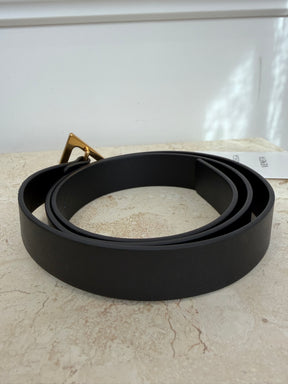 Bottega Veneta Black Leather Triangle Belt, 80