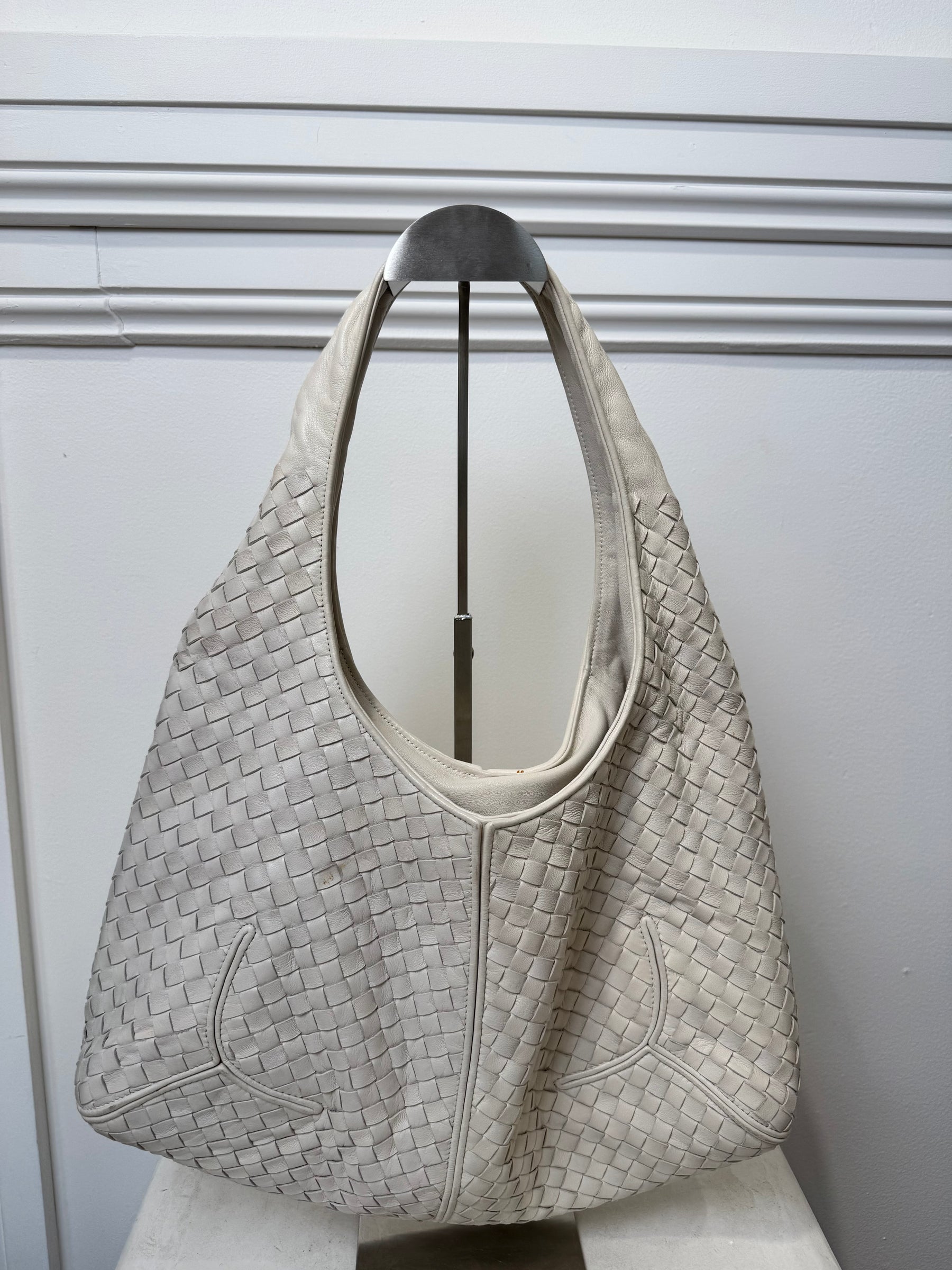 Bottega Veneta White Intrecciato Leather Hobo Shoulder Bag