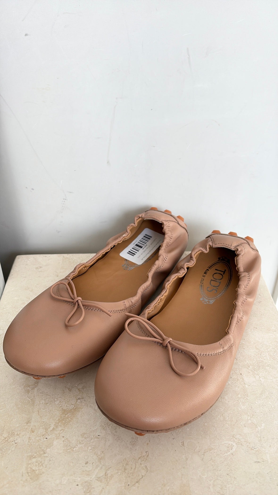 Tod's Blush Leather Ruched Ballet Flats, 40