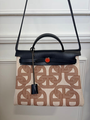 Hermès Herbag 31 "Circuit 24" in Ecru Toile Canvas and Navy Leather